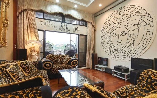 W Villa