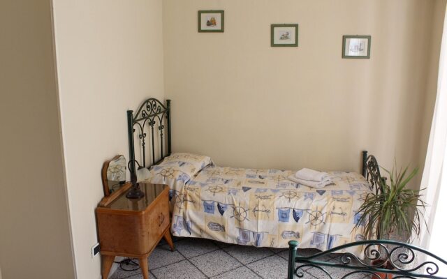 Apartment with 2 Bedrooms in Siracusa, with Wonderful City View, Furnished Balcony And Wifi - 300 M From the Beach