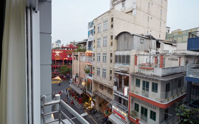 Oyo 438 Small Bay Hotel