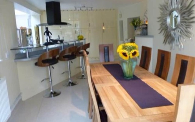 Newmoor Park Guest House