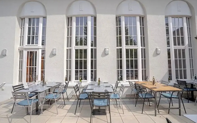 Nineofive Hotel