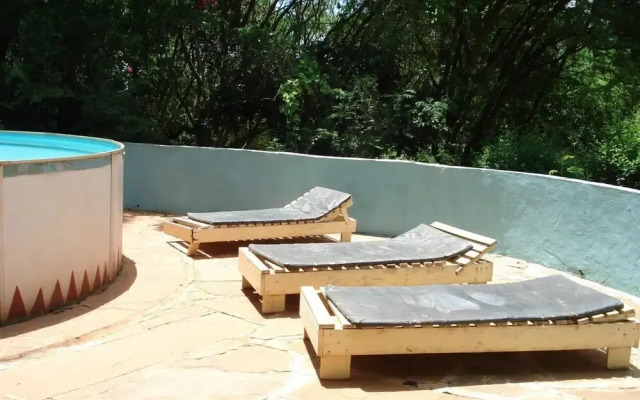 Red Elephant Lodge