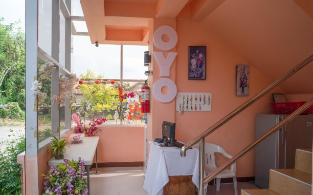 OYO 615 Cvp Hotel (Vaccinated Staff)