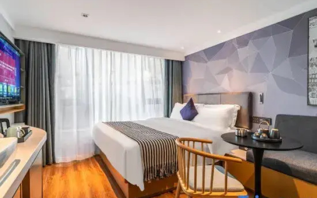 Laika Hotel