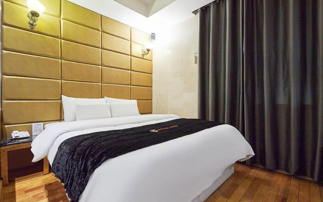 Blixx Hotel