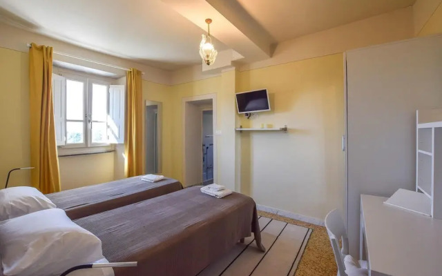 Awesome Home in Fabbiano With 5 Bedrooms and Wifi