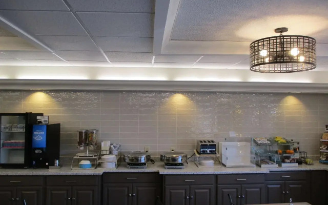 Best Western Plus Hudson I-94