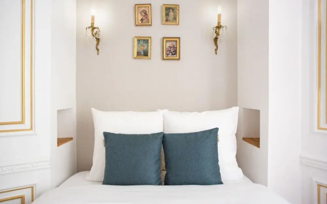 Luxury 2 Bedroom Apartment Eiffel Tower