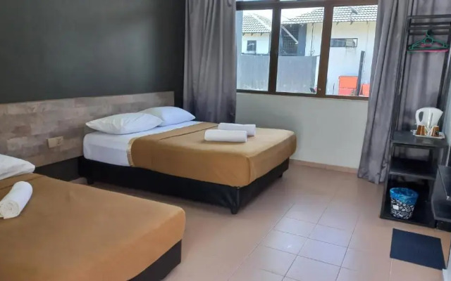 Dlayaran Hotel & Cafe