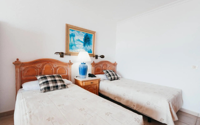 Beverly Hills Suites - Excel Hotels & Resorts