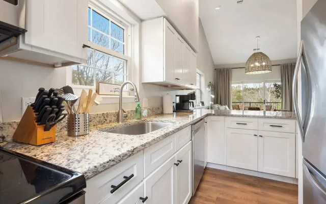 Whiskey's Hillside Retreat -holiday Hills Branson - Golf Resort