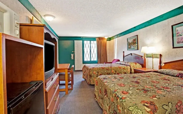 Knights Inn Monroe MI
