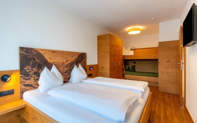 Inviting Flat in Hart With Fitness Room