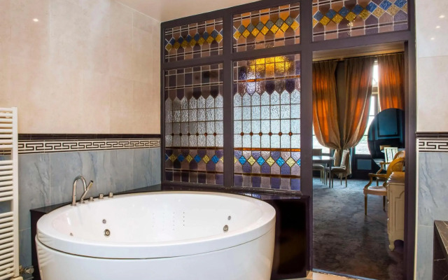 Best Western Le Cheval Blanc - Vieux Port