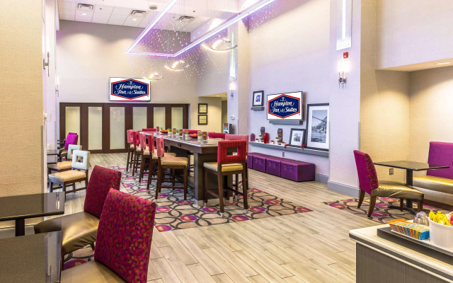 Hampton Inn & Suites Dublin