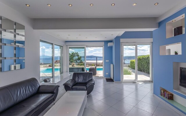 Stunning Home in Crikvenica With Wifi and 4 Bedrooms