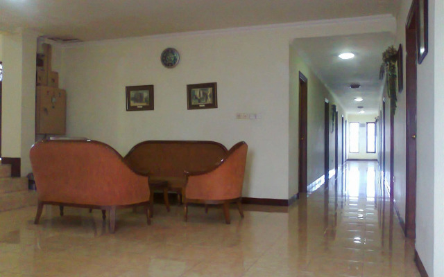 OYO Life 90380 Andalus Hotel Syariah