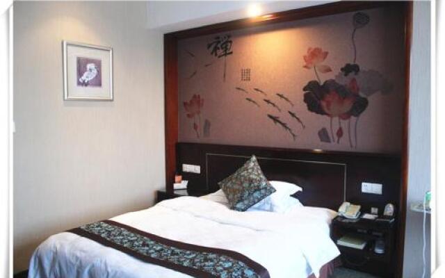 GreenTree Inn Express Zhangjiagang Hexing Town Shazhou Professional Institue of Technology