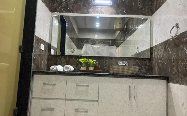 GoBravo 11- 6BHK Farm with Pool Gurgaon