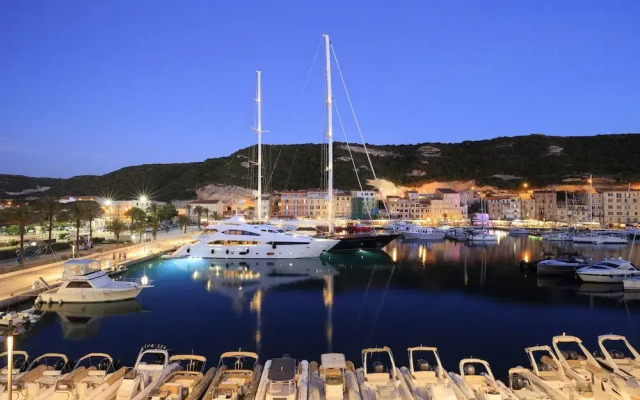 Le Centre Nautique Suites