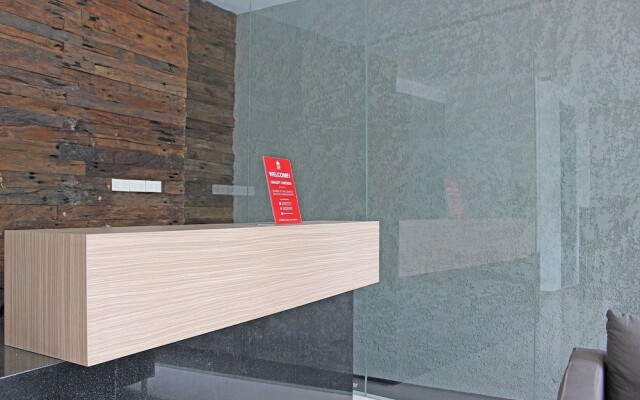 ZEN Premium Sampoerna Strategic Square