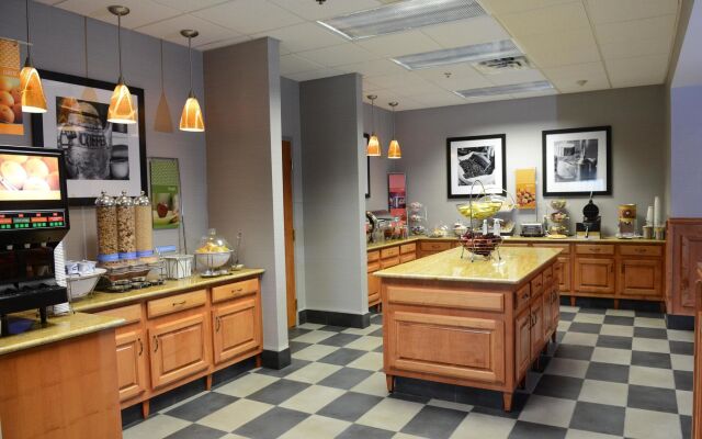 Hampton Inn & Suites by Hilton Windsor