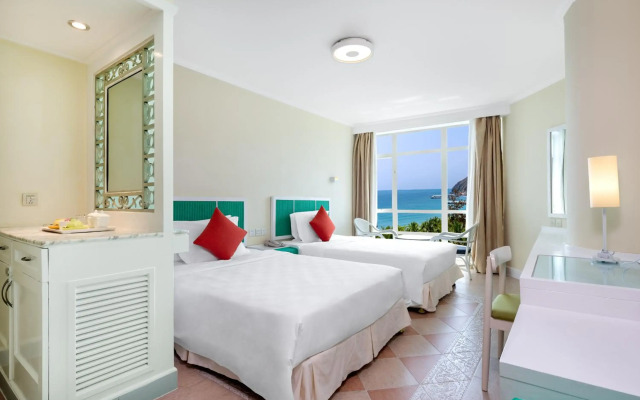 Sunshine Resort Intime Sanya