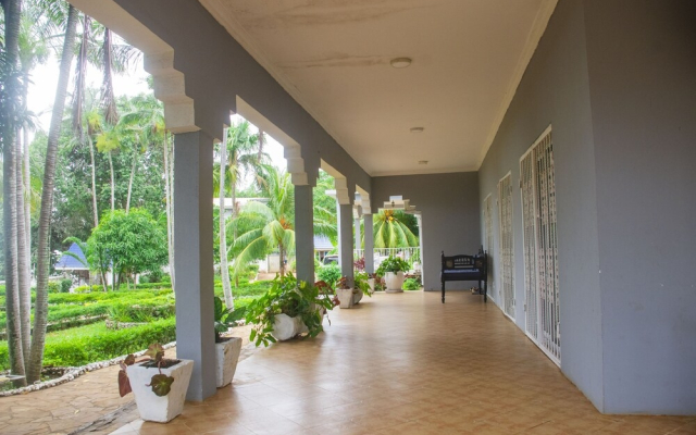 Zanzibar Resort & Apartments