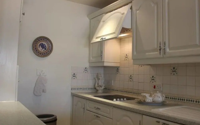 Flat 11 Cossack Lane House