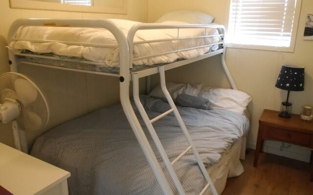 Lake Simcoe Watefront Cottage