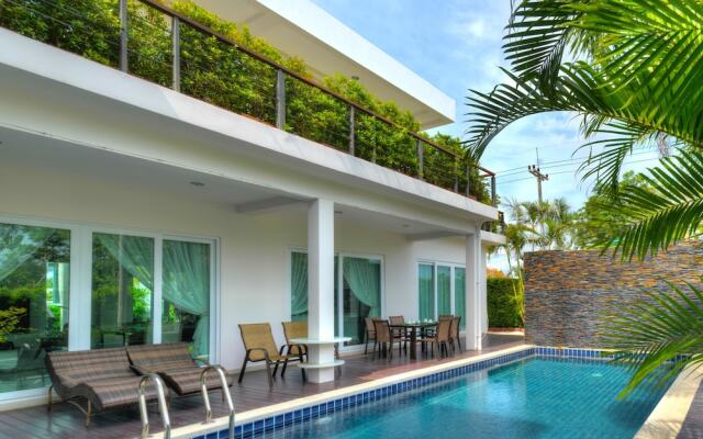 Luxury 5br Pool Villa and Sport Center