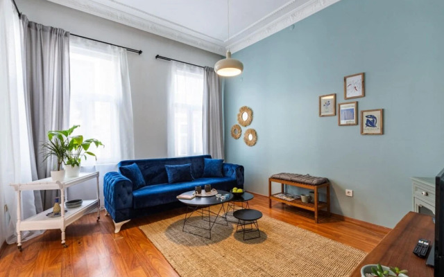 Flat 5 Min Walk to Taksim Square in Beyoglu