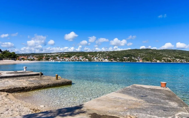 Stipe - 25m From the sea - A1