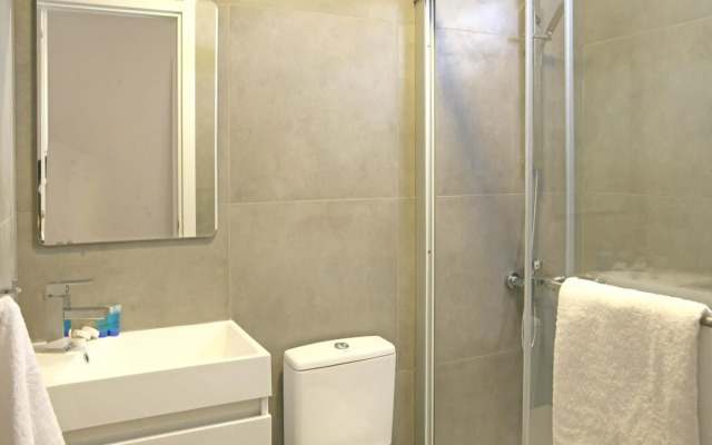 Corina Suites and Apartments