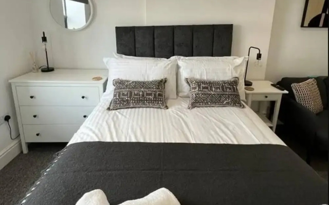 Host Stay Eign Street Dwelling