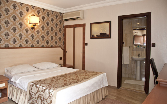 Ranax Hotel
