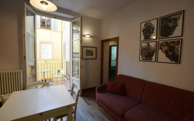 Immaculate 2-bed Apartment in Firenze