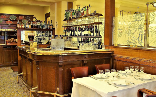 Hôtel Restaurant Au Bœuf Couronné