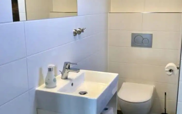 Schaalseehobbit Modern Retreat