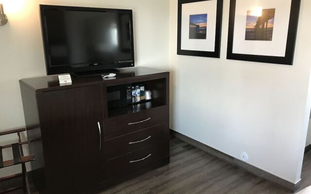 Hi View Inn & Suites