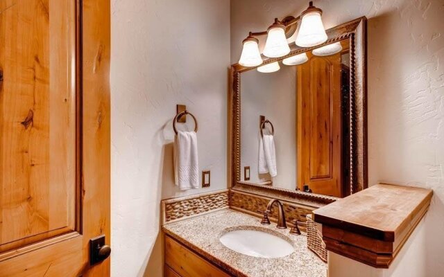 Moose Lodge Highlands Area by Pinnacle Lodging