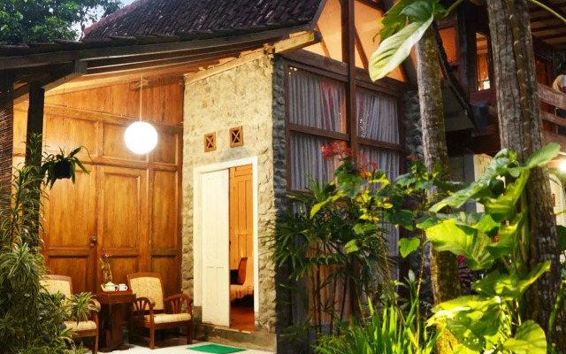 The Riverside Javanese Cottages
