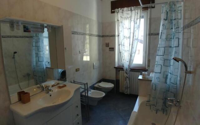 VALCHIAVENNA - B&B - Affittacamere - Guest House - Appartamenti - Case Vacanze - Home Holiday