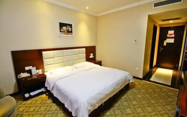 Super 8 by Wyndham Baoji Railway Station