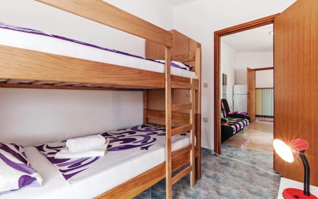 Nice Apartment in Vir With 2 Bedrooms and Wifi