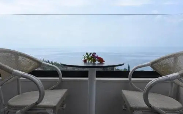 Gogo's Boutique Hotel