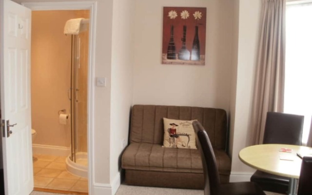 Grove Guest House