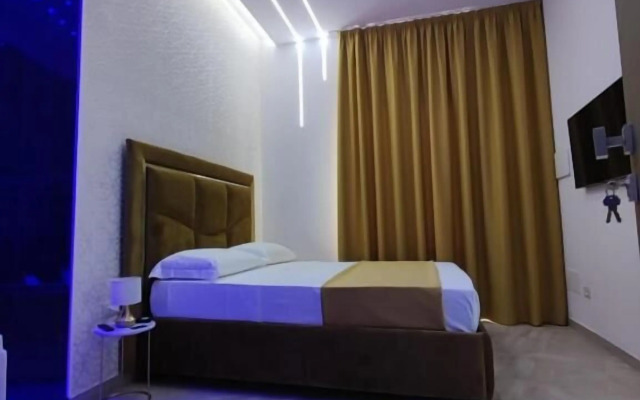 Twin Towers Naples Luxury