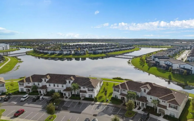 Amazing 5bdr House w Pool -4857