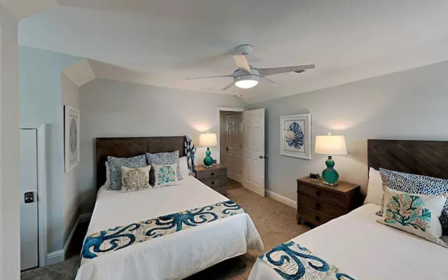 Beachin' Time by Southern Vacation Rentals